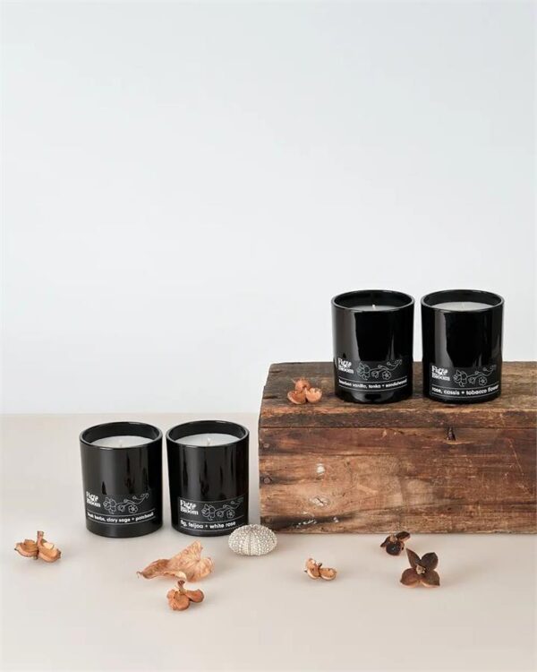 Rose, Cassis & Tobacco Flower Candle