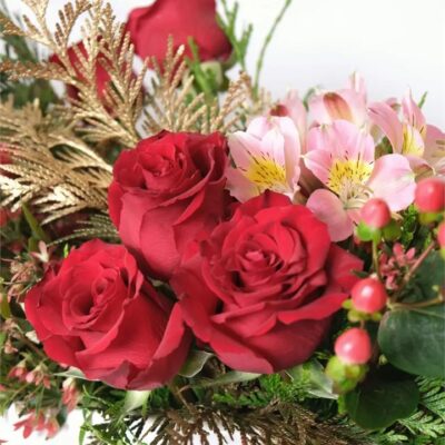 Christmas Table Flowers - Red and Gold